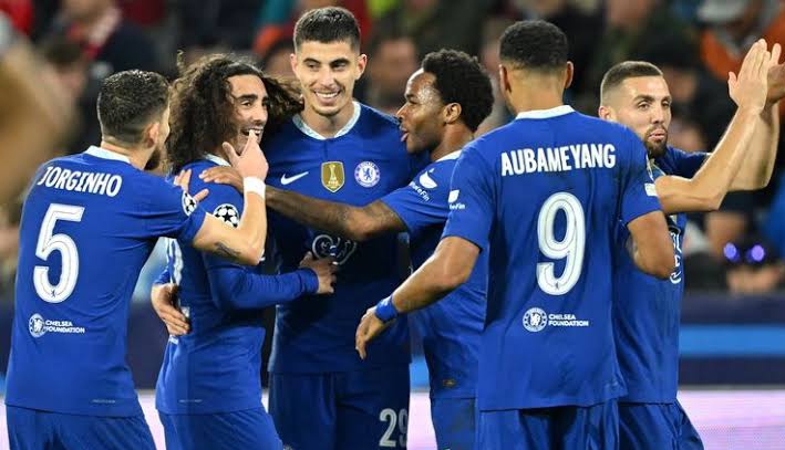 Para pemain Chelsea merayakan kemenangan