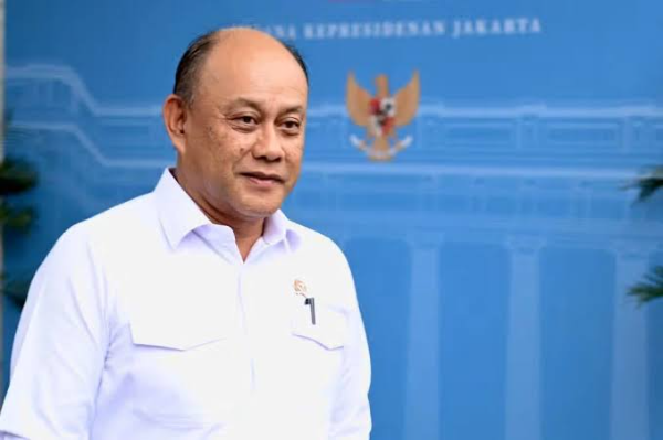 Kepala Badan Gizi Nasional (BGN) Dadan Hindayana,  merespons sorotan publik dengan merombak kemasan dan komposisi Menu Makan Bergizi Gratis selama Ramadan. Evaluasi menyeluruh dilakukan untuk memastikan standar gizi, transparansi AKG, dan kualitas pangan tetap terjaga.