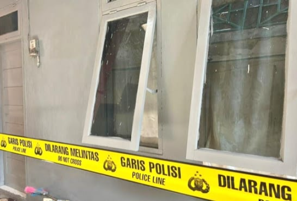 Kontrakan korban yang diduga menjadi tempat pembunuhan terhadap cucu seniman Mpok Nori, Dwintha Anggary di Jalan Daman I, Kelurahan Bambu Apus, Cipayung, Jakarta Timur.