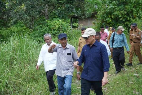 Sinergi Kementan, Pemprov Sumbar, dan PalmCo dalam mendorong percepatan hilirisasi gambir nasional berbasis riset dan industri.