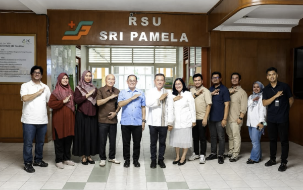 Direktur SDM & Umum Holding Perkebunan Nusantara PTPN III (Persero) A. Miftahuddin Amin saat melakukan kunjungan kerja ke PT Sri Pamela Medika Nusantara untuk memperkuat transformasi Human Capital.