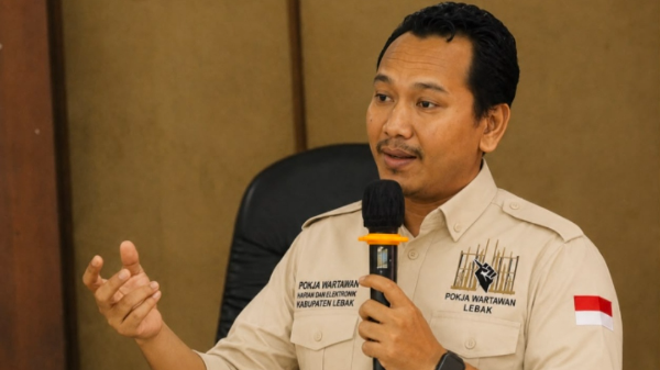 Mastur Huda SE., Ketua Pokja Wartawan Harian dan Elekronik Kabupaten Lebak.