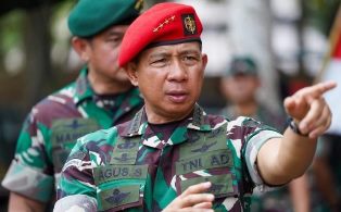 Meski KKP Minta Stop, Panglima TNI Tetap Lanjutkan Bongkar Pagar Laut Karena Perintah Presiden