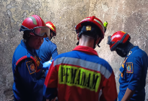 Rumah Kontrakan di Gg. Al Hidayah II Jatikramat  Ludes Terbakar, 2 Tewas 1 Luka Berat
