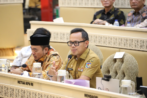 Wamendagri Bima Tegaskan Pentingnya Komitmen Politik Bersih Dalam Pelaksanaan PSU