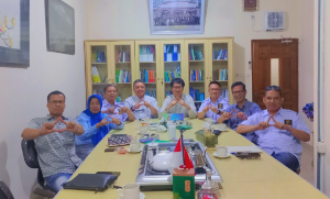 Kunjungi Kantor Carrel Ticualu, Pengurus AMKI Pusat Gaspol Silaturahmi.