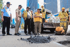 Rano Karno Apresiasi Gerak Cepat Perbaikan Jalan Rusak di MH Thamrin, 8.528 Titik Berlubang Sudah Ditangani