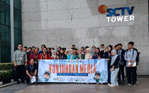 Mahasiswa APIK-PTMA Belajar Transformasi Digital di SCTV, Kupas Strategi TV Bertahan di Era Media Sosial