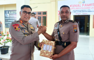 Kapolres Padang Lawas Pimpin Kenal Pamit Wakapolres, Tegaskan Regenerasi Kepemimpinan dan Penguatan Pelayanan Masyarakat
