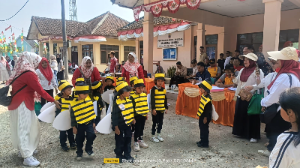 Sambut HUT RI ke-81, PAUD Darussalam Meriahkan Lomba Gerak Jalan di Cirinten