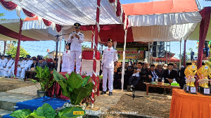Camat Cirinten Pimpin Upacara HUT RI ke-81, Tekankan Semangat Berkarya dan Tingkatkan Pelayanan Masyarakat