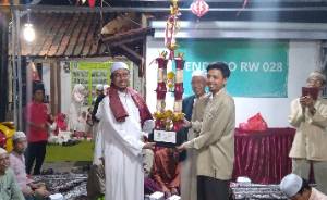Peringati HUT RI Ke 81, RW 028 Harapan Jaya Gelar Tasyakuran Dan Maulid Nabi Muhamad SAW