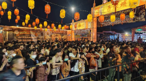 Ribuan Umat Padati Kelenteng Fab Zhu Kung Singkawang, Rayakan HUT ke-14