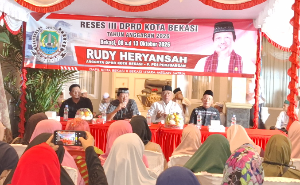 Reses di Pejuang, Rudy Heryansyah Fokus Perbaiki Saluran Air Warga Demi Cegah Banjir